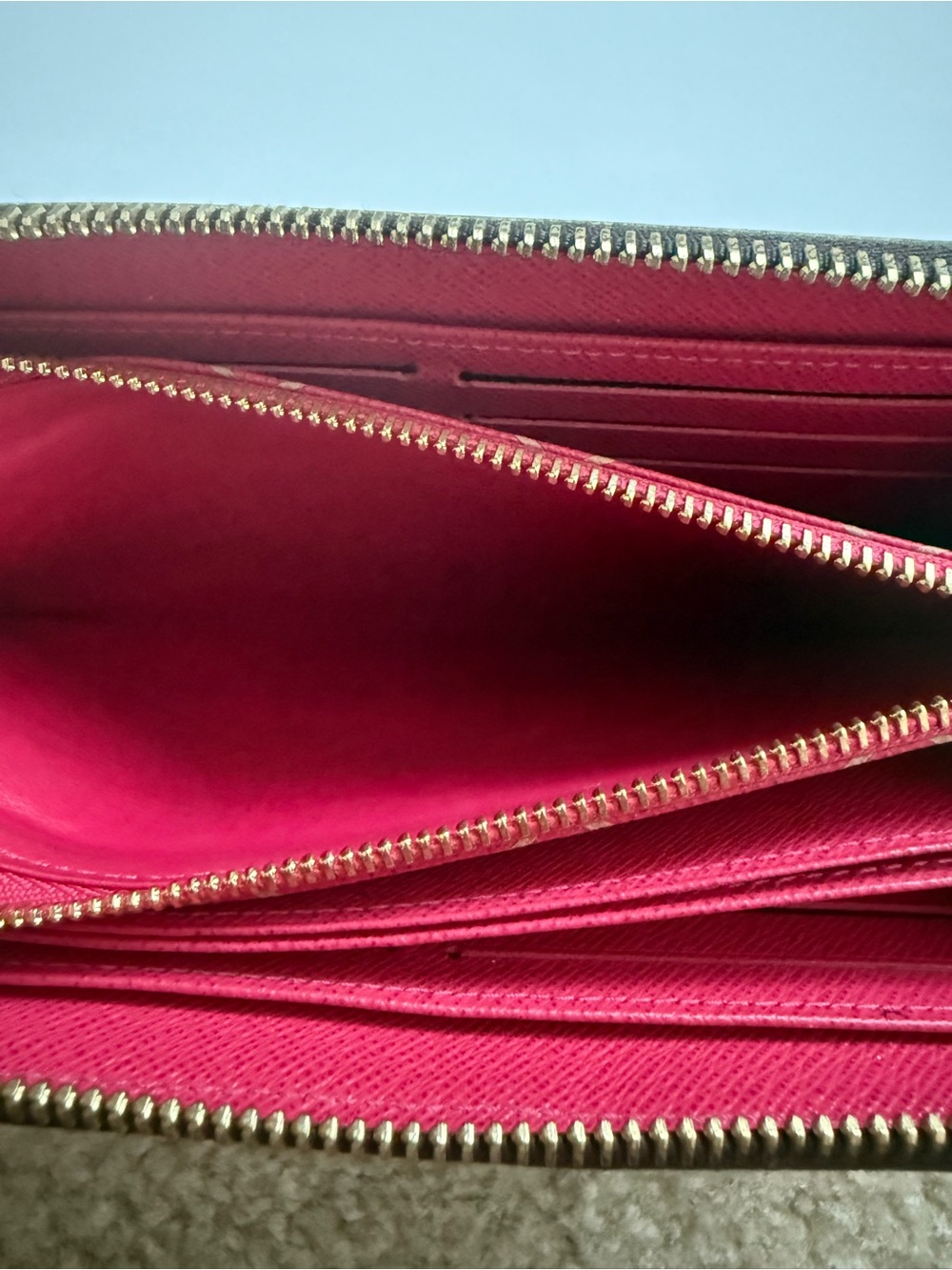 Louis Vuitton Zippy Wallet - 2018 Summer Trunks Limited Edition - Picture 11 of 15